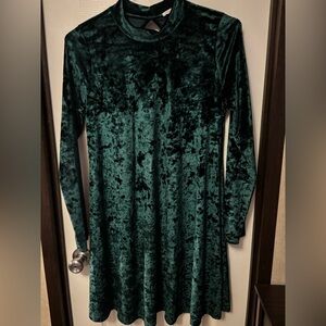 Chris & Carol Emerald Velvet Dress